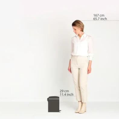 Brabantia New lcon Pedal Bin Matt Black -5L - Image 3