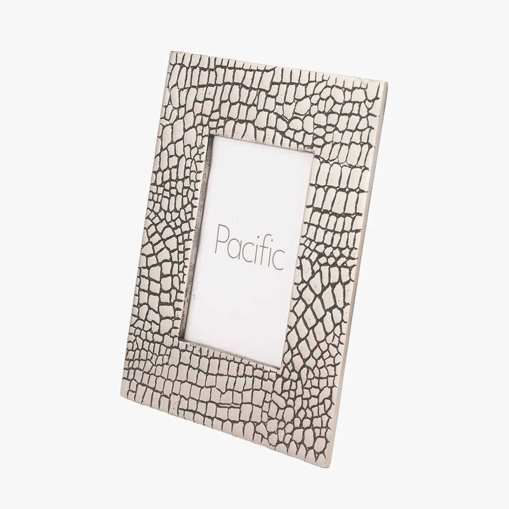 Antique Silver Metal Croc Print 5 x 7" Photo Frame - Image 6