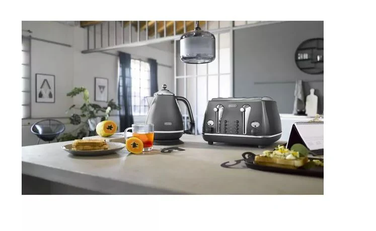Delonghi Metalics 1.7L 3KW Kettle Grey - Image 6