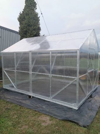 Victoria Polycarbonate Greenhouse 3m X 4m - Image 8