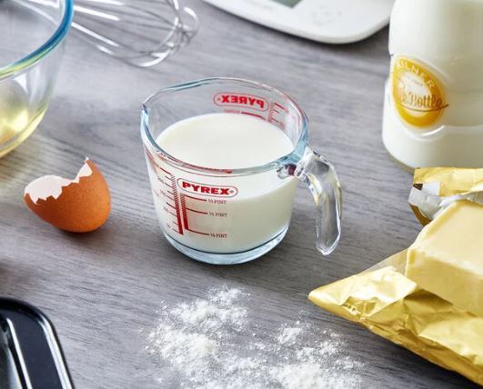 Pyrex Measuring Jug - Image 2