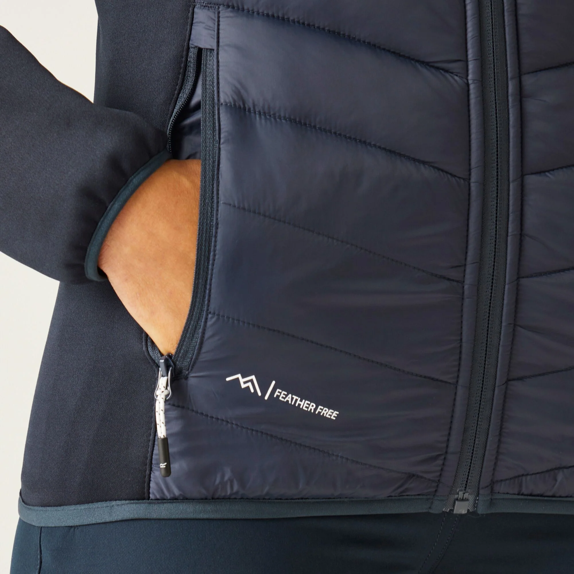 Regatta SS25 Women's Andreson VIII Hybrid Jacket | Navy - Image 4