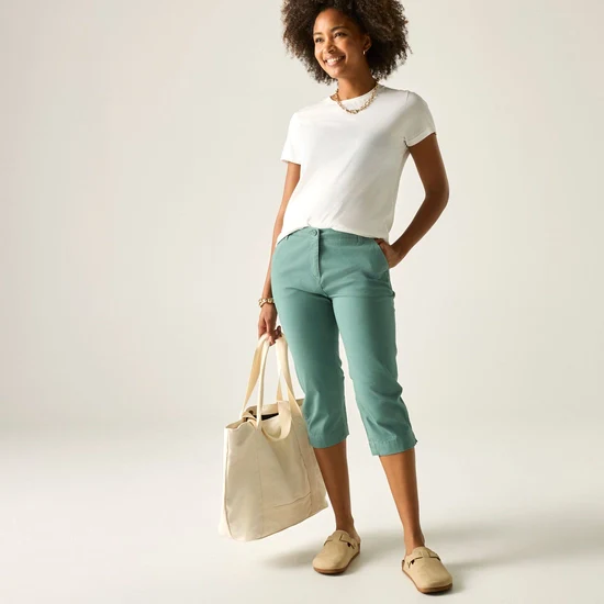 Regatta Women's Bayletta Capri Trousers - Moss - Image 5