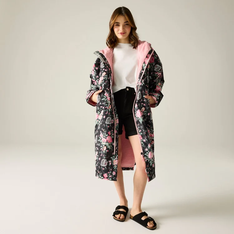Regatta X Cath Kidston Adult Changing Robe - Black Hackney Rose - Image 12