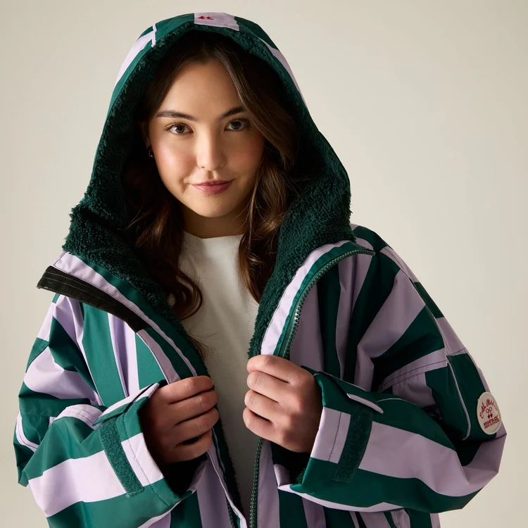 Regatta X Cath Kidston Adult Changing Robe - Lilac & Green Candy Stripe - Image 10
