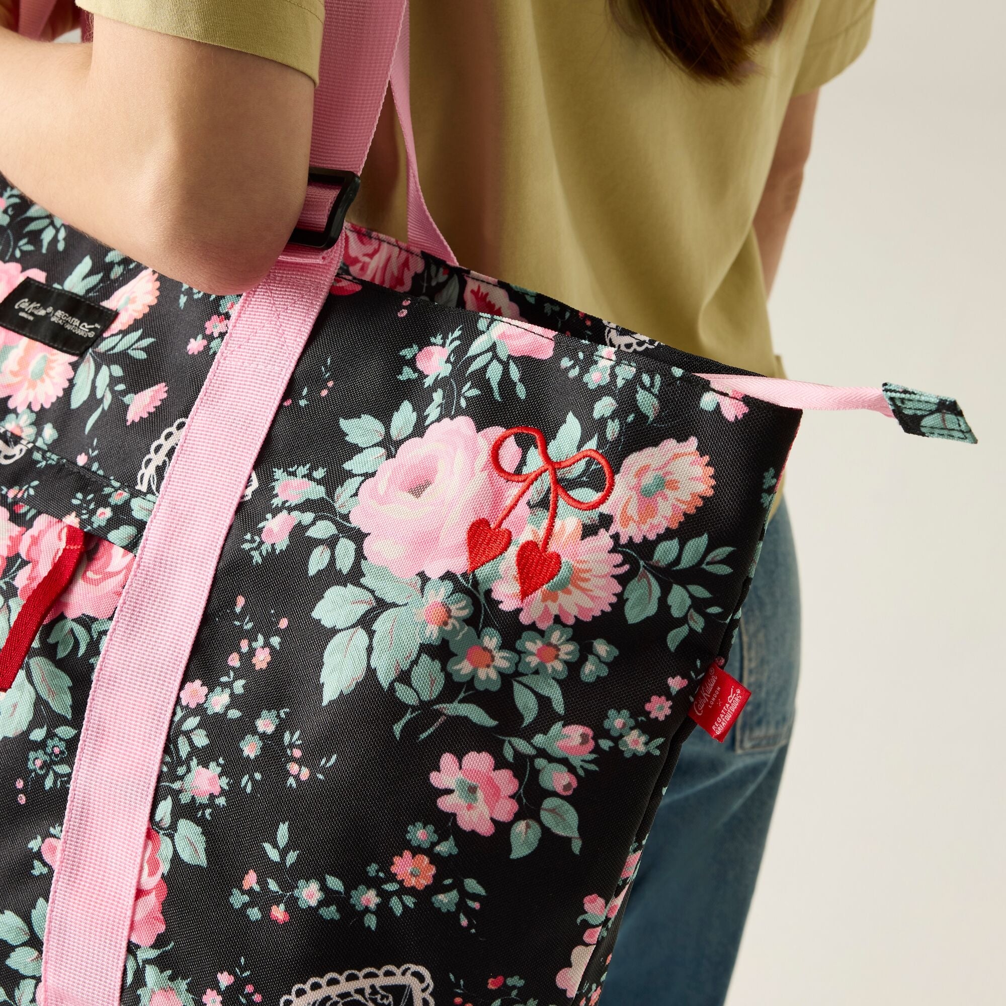 Regatta X Cath Kidston Tote - Black Hackney Rose - Image 5
